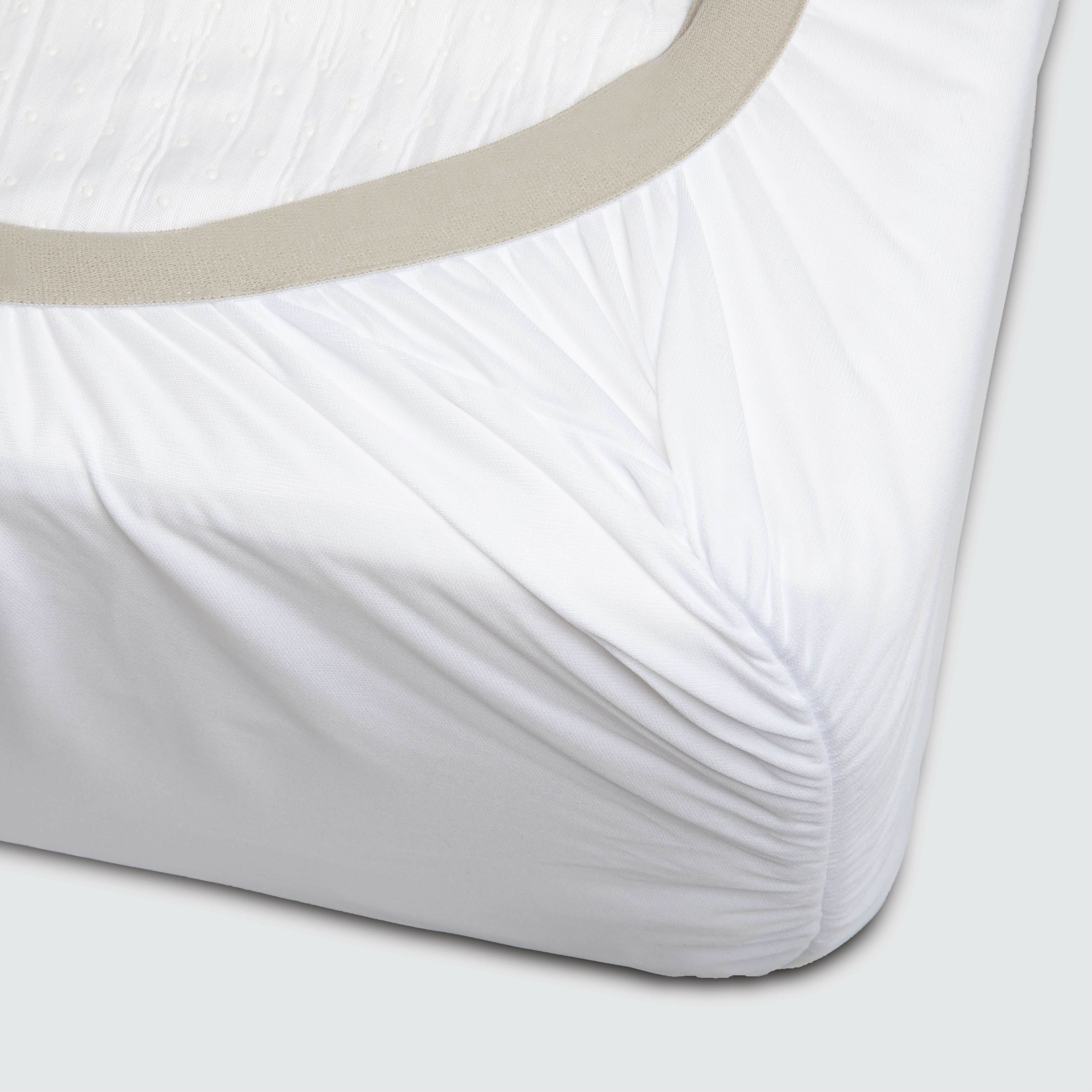 Cooling Quilted Mattress Protector - Image 3